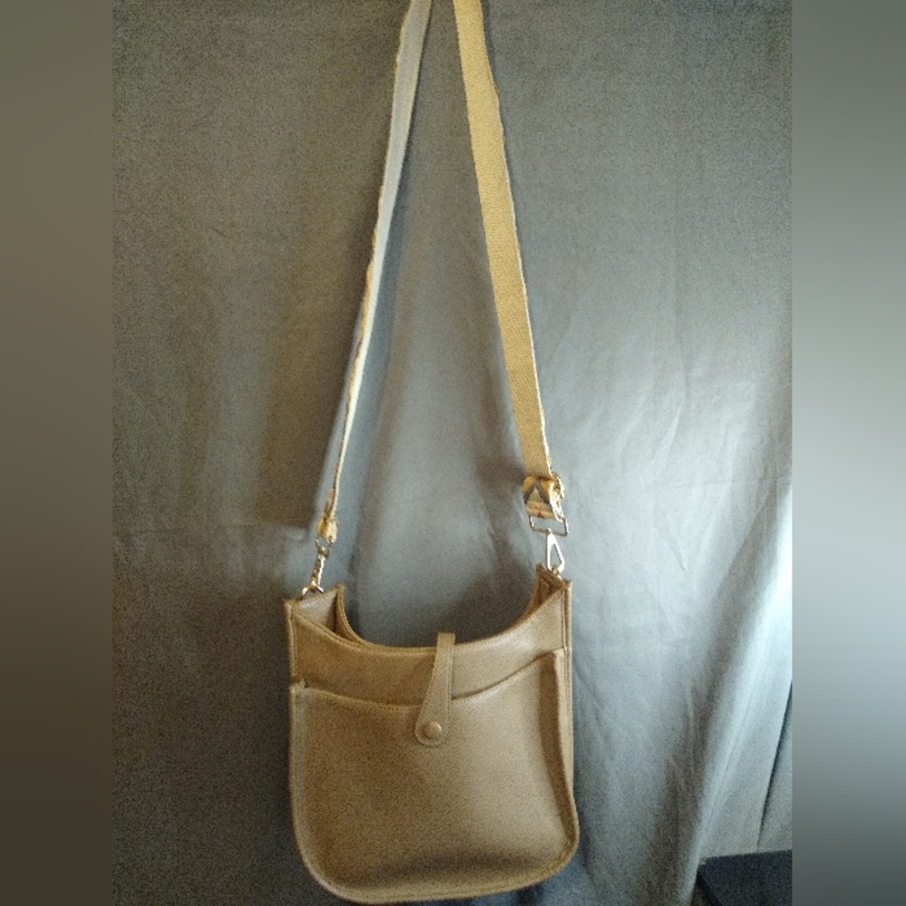 Ah-Dorned Elegant Camel 9 Inch Crossbody Bag